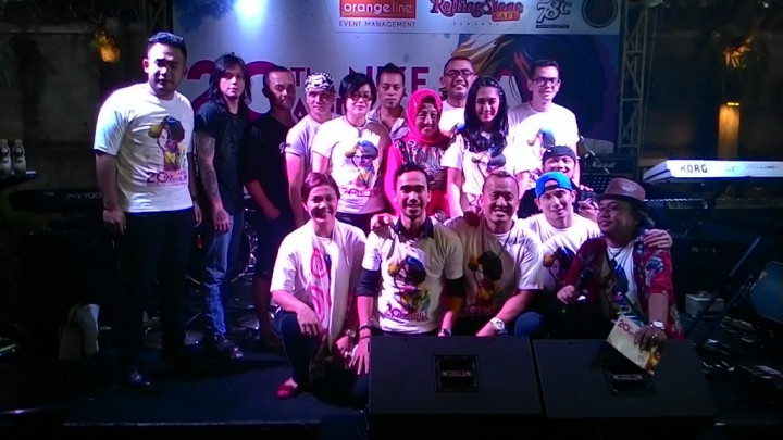 Selebritas Galang Dana Untuk SLB Nike Ardilla 