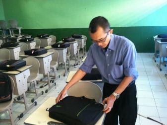 SMK Bakti Nusantara Bandung Simulasi UN <i>Online</i>   