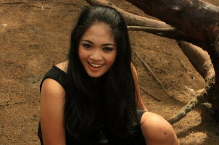 Vian si Ketua RW Cantik Dipercaya 'Keluarkan' Lingkungannya dari Mati Suri