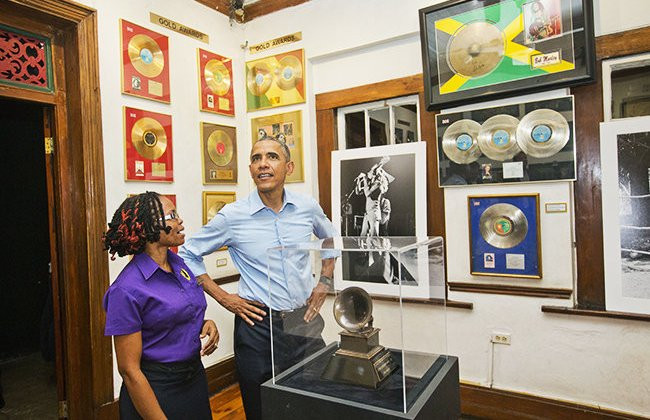 Barack Obama berkunjung ke museum Bob Marley (Foto:Billboard)