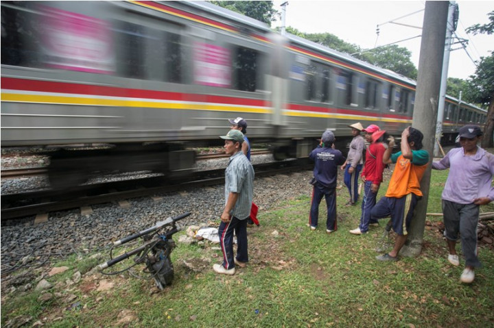 Terobos Palang Pintu, Empat Orang Tewas Dilindas Kereta Api