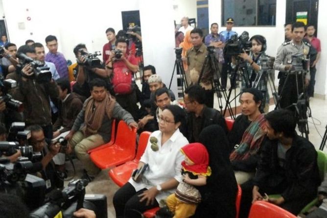 Pemerintah Evakuasi 250 Mahasiswa dan Santri Dari Yaman  