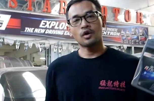 Intip Cara Oka Antara Bagi Waktu untuk Anak