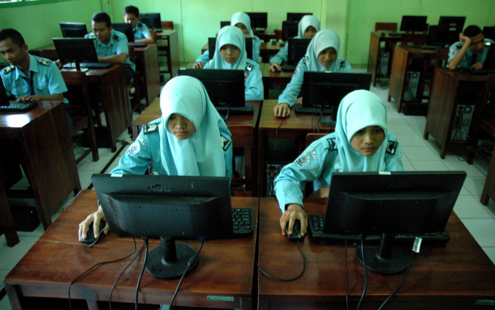 Ribuan Siswa SMA-SMK di Mimika Ikut UN