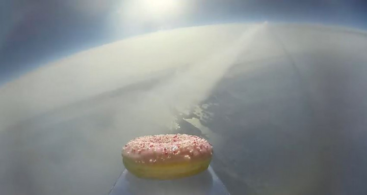 Inilah Donat Pertama yang Terbang ke Luar Angkasa 