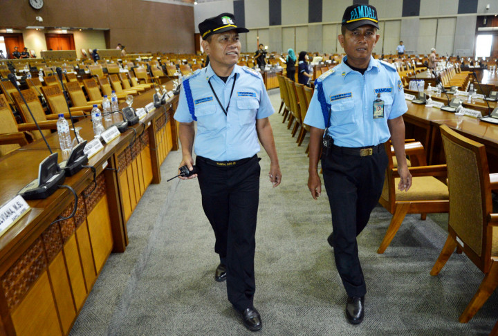 Wacana Polisi Parlemen Hanya Menghamburkan Uang Rakyat
