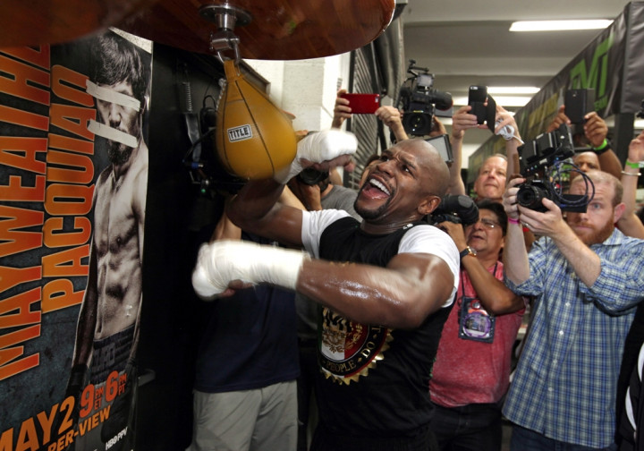 Mayweather Ingin Pensiun Usai Duel Dengan Pacquiao