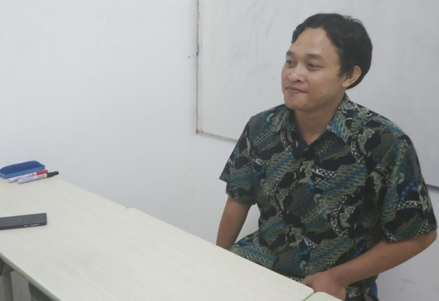 Guru bimbel Clavius, Benni Setyawan (Foto: Renatha Swasty)