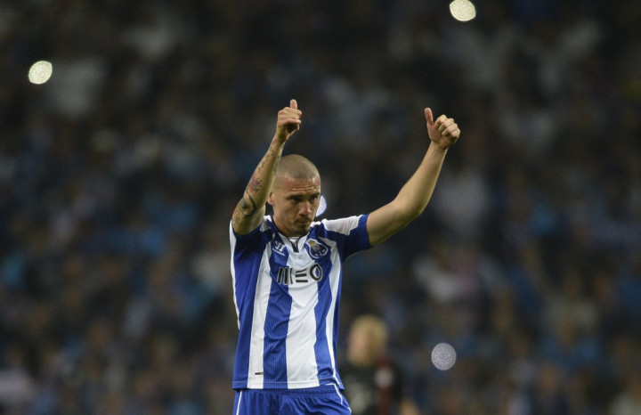 Porto Bungkam Muenchen pada Leg Pertama  