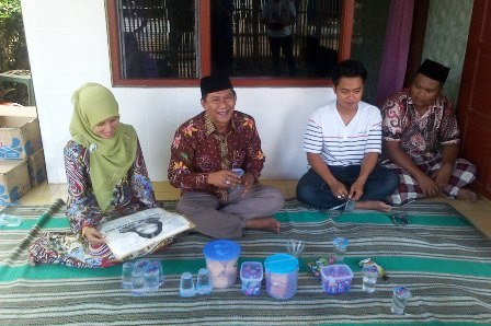 Pemkab Bangkalan Janji Fasilitasi Putra Siti Zaenab Cari Pekerjaan