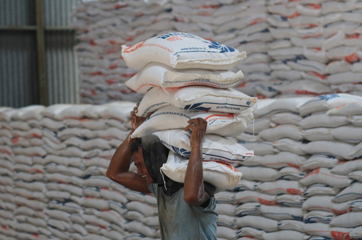 Penyaluran Raskin Sulut Terkendala Tunggakan