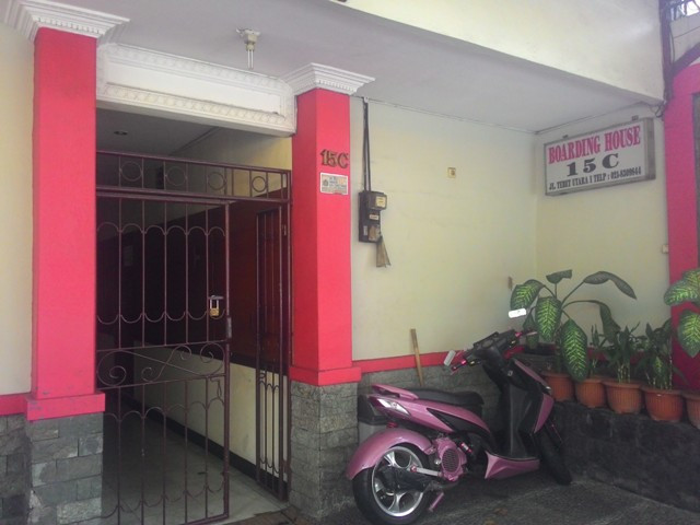 Kosan Deudeuh Alfi Sahrin di Tebet. (Foto: Arga Sumantri)