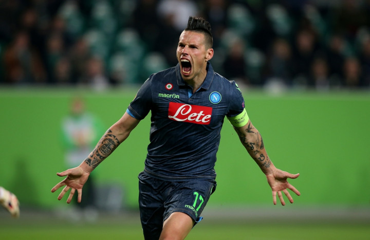 Napoli Permalukan Wolfsburg Hingga Turun Minum