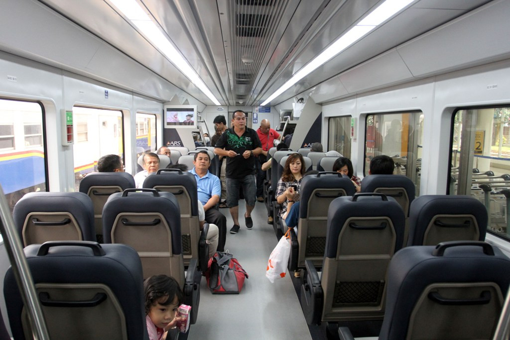 Kereta api bandara di Medan, Deli, Sedang. ANTARA FOTO/Irsan Mulyadi/