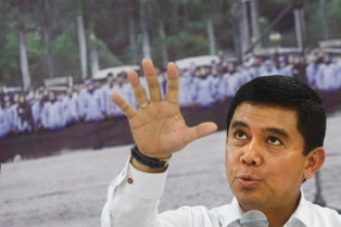 Yuddy Chrisnandi Dikukuhkan Jadi Guru Besar Unas