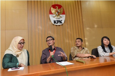 Kepala Sekolah SMA 3 Balik Tantang Ahok