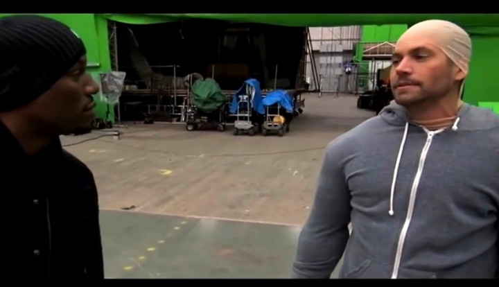 Kocak, Paul Walker Tiru Gaya Vin Diesel