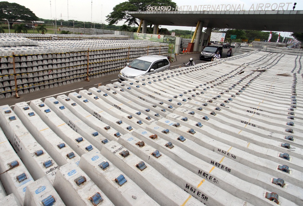 Pembangunan jalur kereta Bandara Soetta. Antara/Muhammad Iqbal