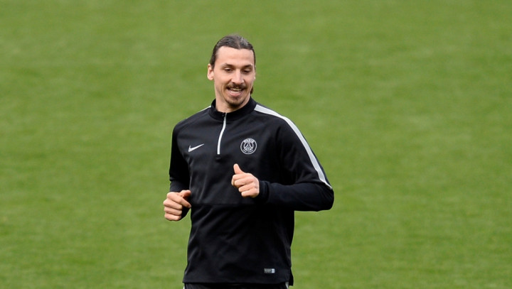 Enrique Angkat Tinggi-Tinggi Ibrahimovic