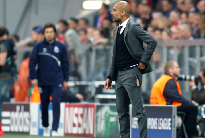 Menang atas Porto, Celana Guardiola Robek