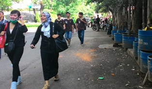 Strategi Perusahaan Hadapi Penutupan Jalan