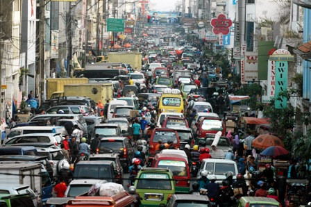 Seribuan Payung Warna-Warni Semarakkan Pasar Baru 