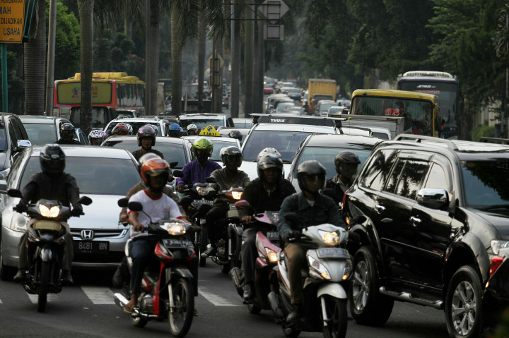 Jakarta Macet Parah Gara-gara KAA, Polri Meminta Maaf  