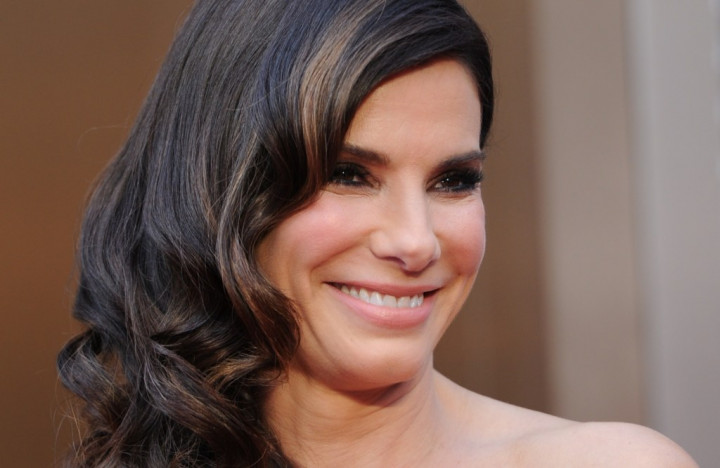 Sandra Bullock Dinobatkan sebagai Wanita Tercantik 2015
