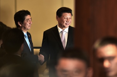 Presiden Tiongkok dan PM Jepang Berdialog Hangat di Sela KAA