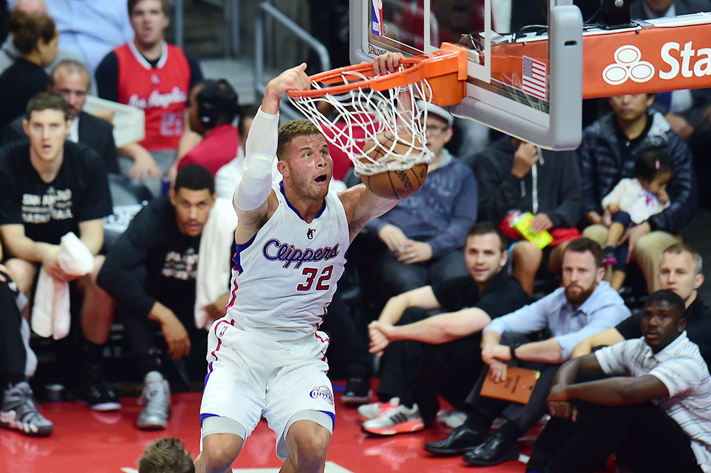 Spurs Kalahkan Clippers 111-107