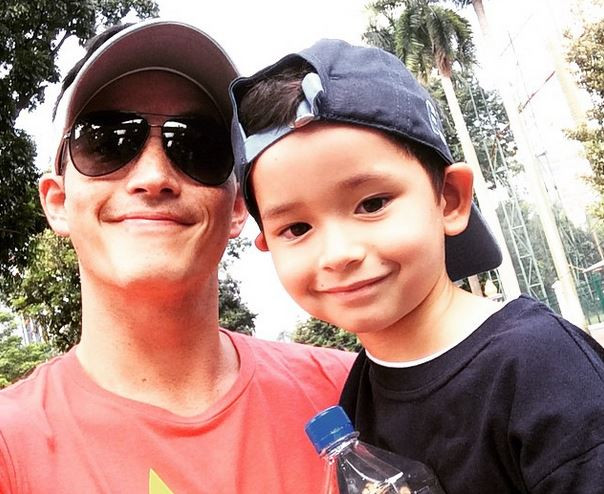 Demi Anak Mike Lewis Rela Berkunjung ke Bali