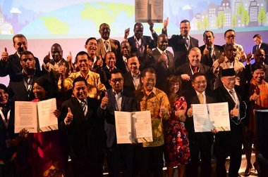 25 Wali Kota Asia-Afrika Kumandangkan Deklarasi Smart City di Bandung