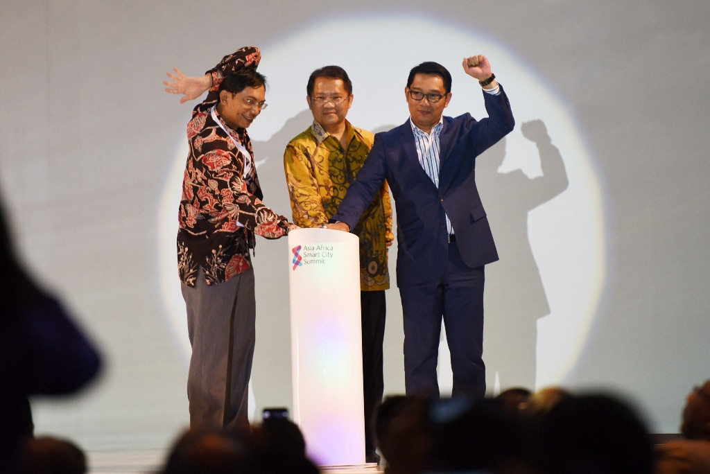 Wali Kota Bandung Ridwan Kamil (kanan) (Foto: AACC 2015)