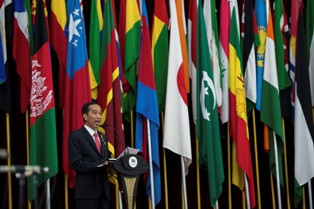 Lepas Salat Jumat, Jokowi Resmikan Monumen KAA