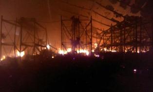 Si Jago Merah Lalap Gudang Kipas Angin di Kalideres