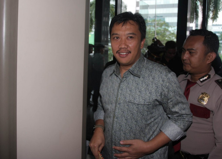 Menpora Pastikan Arema Dan Persebaya Tetap Ikut Kompetisi Liga Indonesia 