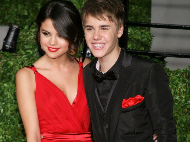 Selena Gomez Ingin Justin Bieber Jauhi Teman Wanita Sebelum <i>Balikan</i>
