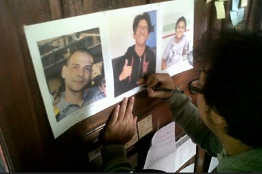 Sebelum Mendaki ke Nepal, Kadek Andana Peluk Ibunya