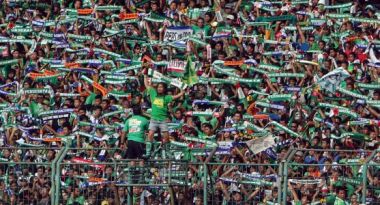 Persebaya Carut-Marut, Bonek Versi YSS Belum Turun ke Jalan