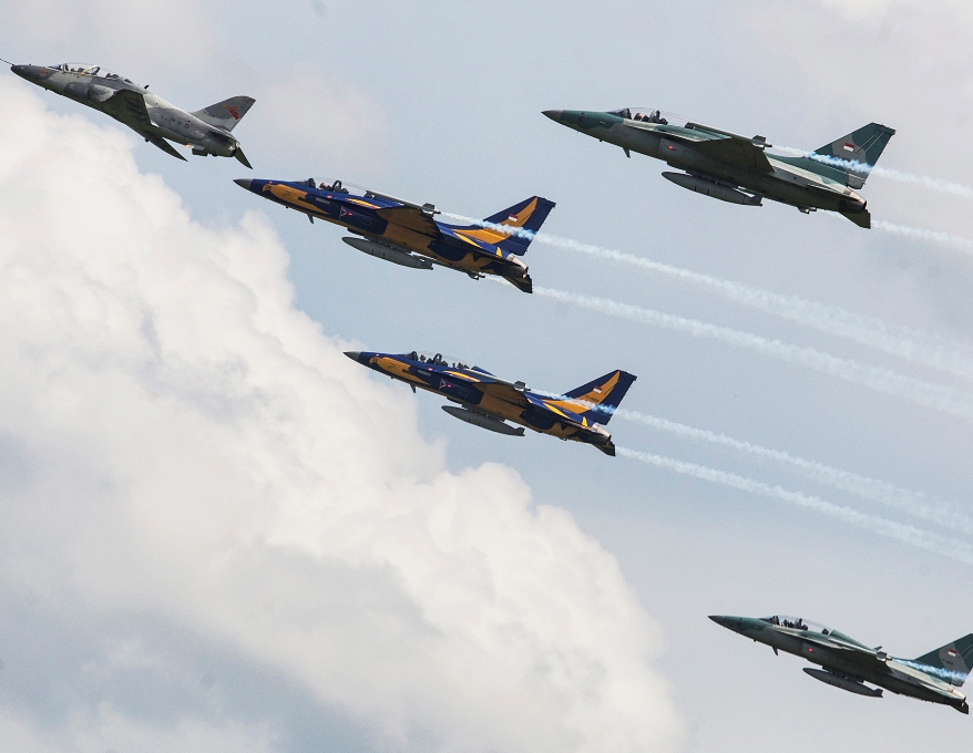 Ilustrasi Alutsista----Ant/Sigid Kurniawan