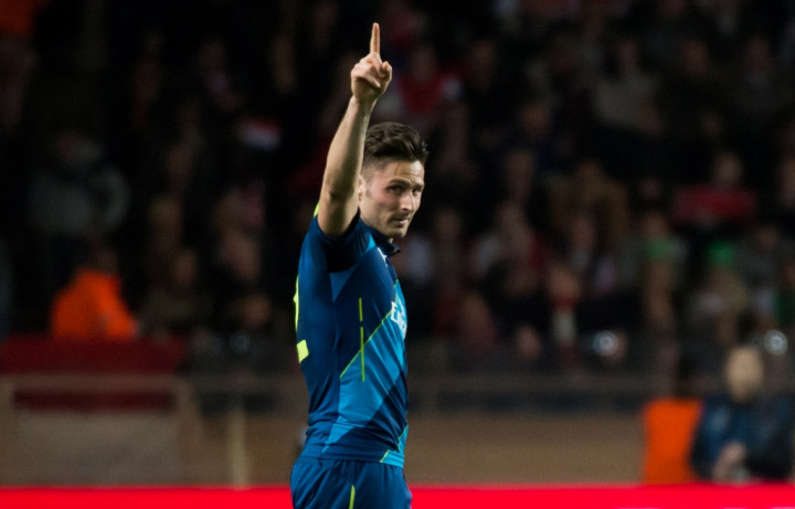 Henry Minta Arsenal Tiru Kebijakan Transfer Chelsea