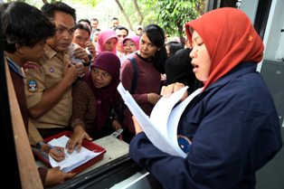 May Day, Tenaga Honorer Minta Diangkat CPNS