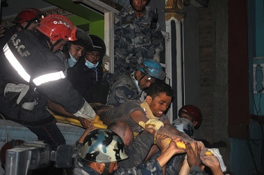 Terjebak Tiga Hari di Reruntuhan, Korban Gempa Nepal Selamat