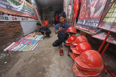 Ribuan Buruh Mojokerto Peringati May Day di Surabaya