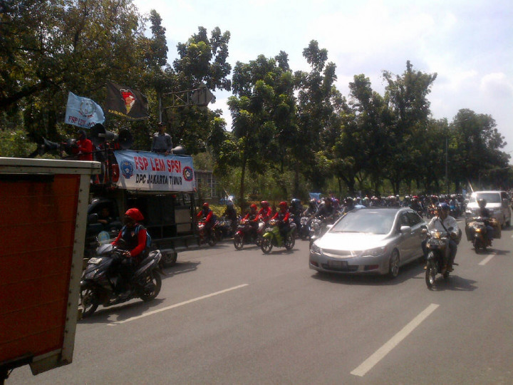 Ratusan Buruh Cek Lokasi Parkir untuk Aksi <i>May Day</i>