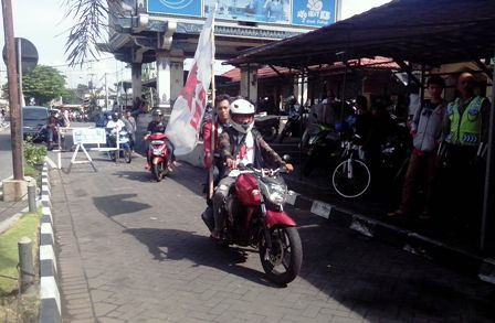 Buruh di Yogyakarta Berdemo dengan Motor Mahal