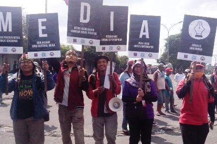 AJI Yogyakarta Tuntut Upah Layak Pekerja Media