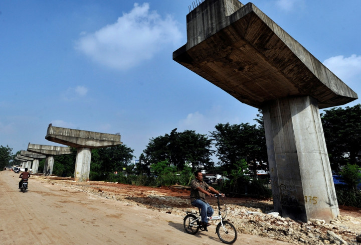 Bangun Jalan Tol tak Sesuai Target, Jokowi Siap Depak Investor