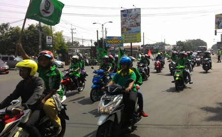 Buruh di Jatim Ziarah ke Makam Marsinah