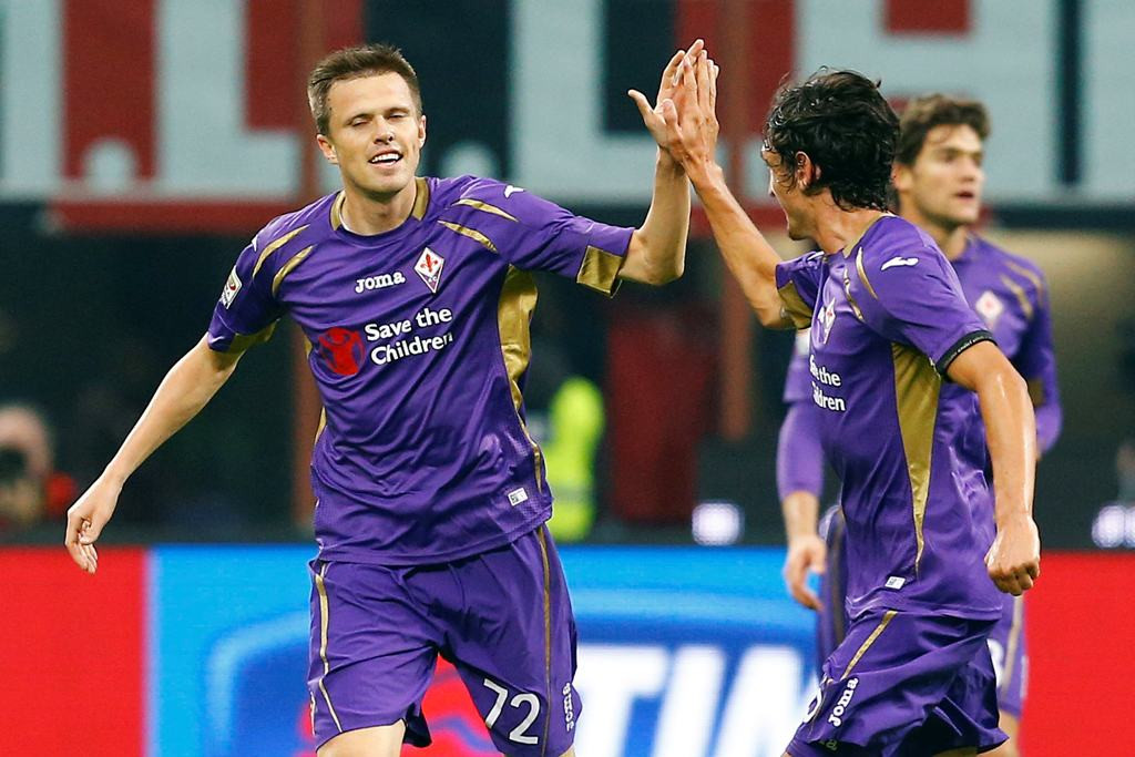Josip Ilicic mencetak dua gol untuk membantu Fiorentina menang 3-1 atas Cesena (Foto: REUTERS/Stefano Rellandini)